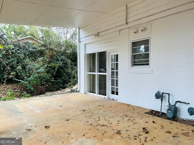 Foto del edificio - 613 N Greenwood St