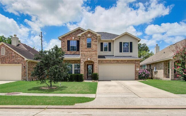 Building Photo - 17607 Memorial Falls Dr