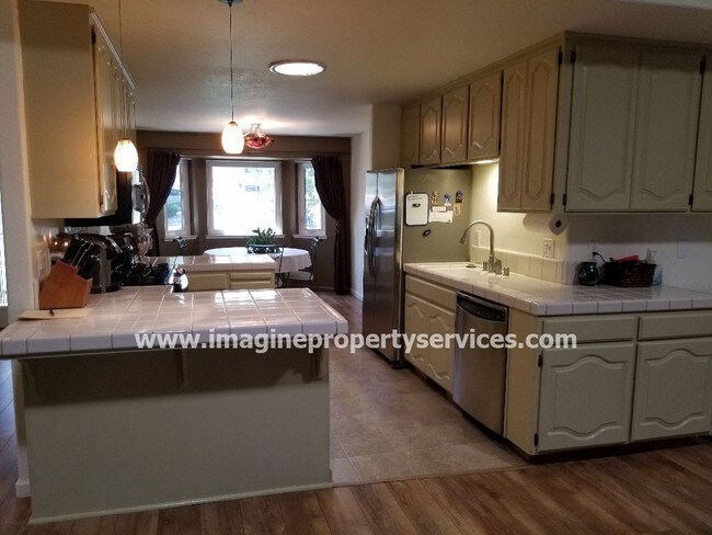 Foto del edificio - 2753 Sandhurst Dr