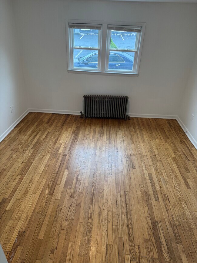 Foto del edificio - 7 Mona Ave