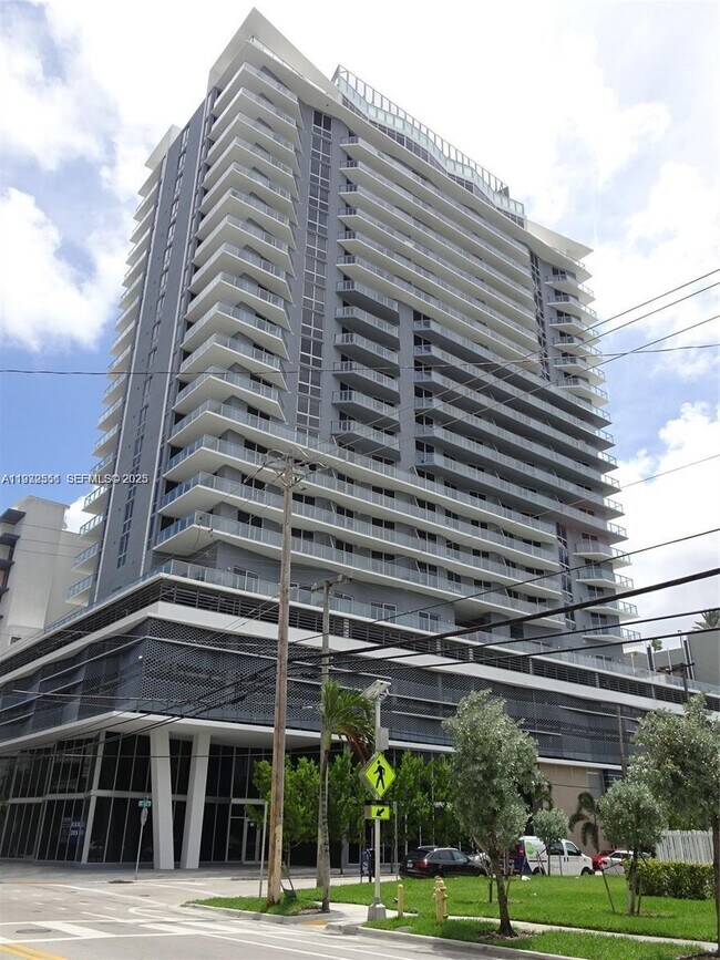 Foto del edificio - 1010 SW 2nd Ave