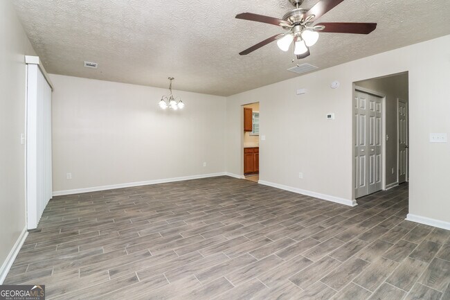 Building Photo - 3623 Thurleston Ct SW