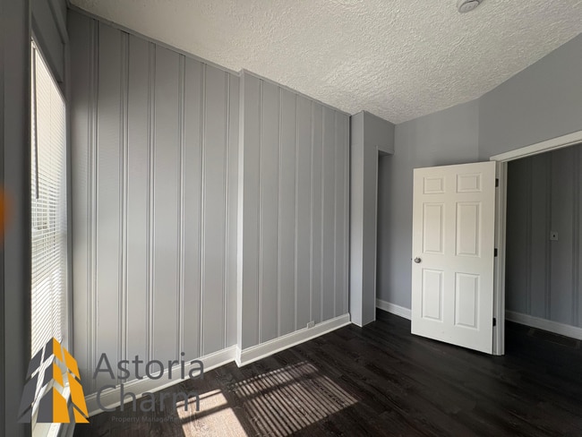 Building Photo - Rent Offers Accepted!