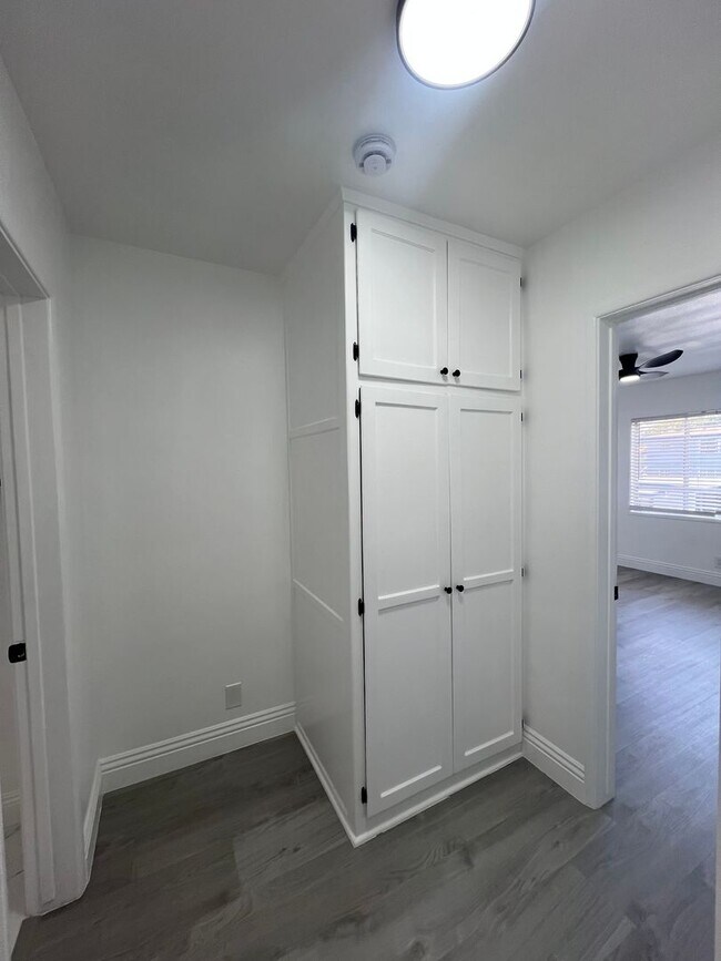Interior Photo - The Montville