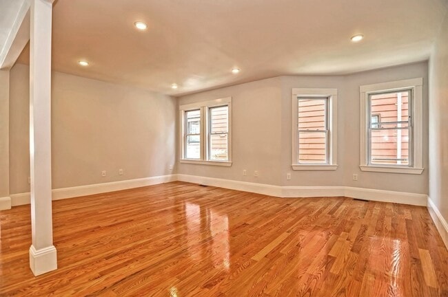 Foto del edificio - 12 Emerald St