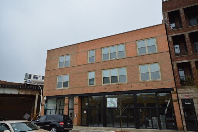 Foto del edificio - 3406 N Sheffield Ave