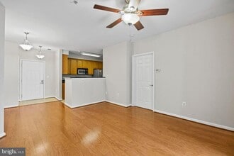 Building Photo - 801 S Greenbrier St