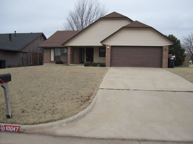 Building Photo - 10047 S Fairview Dr