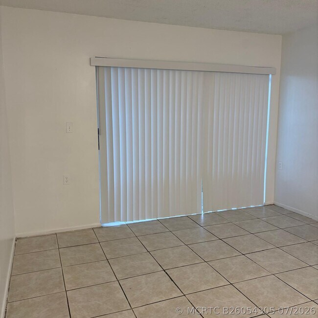Building Photo - 1151 Lake Terry Dr