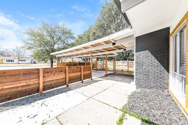 Foto del edificio - 2977 Valwood Pkwy