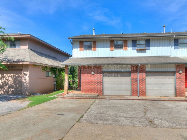 Building Photo - 10607 N Macarthur Blvd