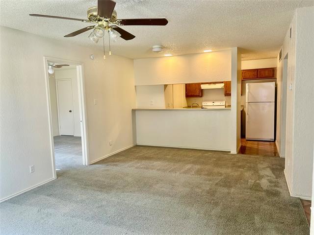 Foto del edificio - 411 Crestline Dr