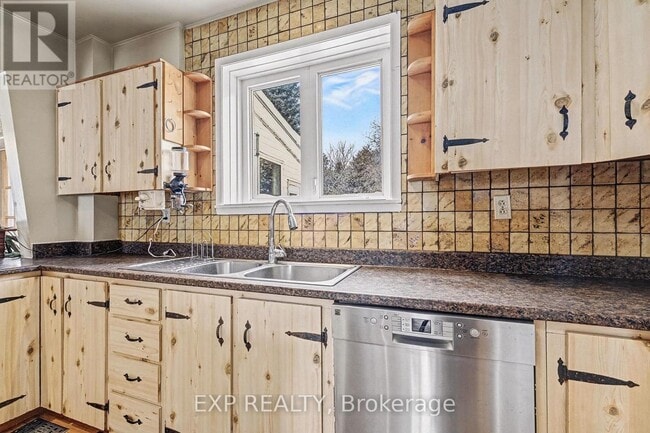 Photo du bâtiment - 531 Rte 400