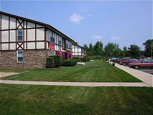 - Chatterton Apartments