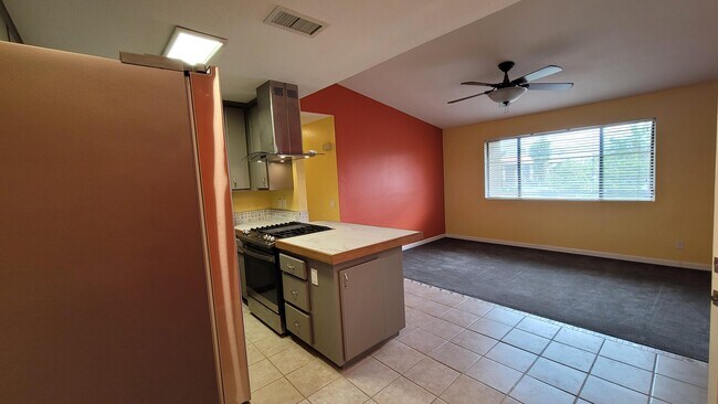 Foto del edificio - 31200 Landau Blvd