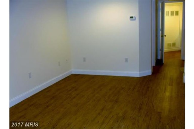 Building Photo - 2554 Hillside Dr