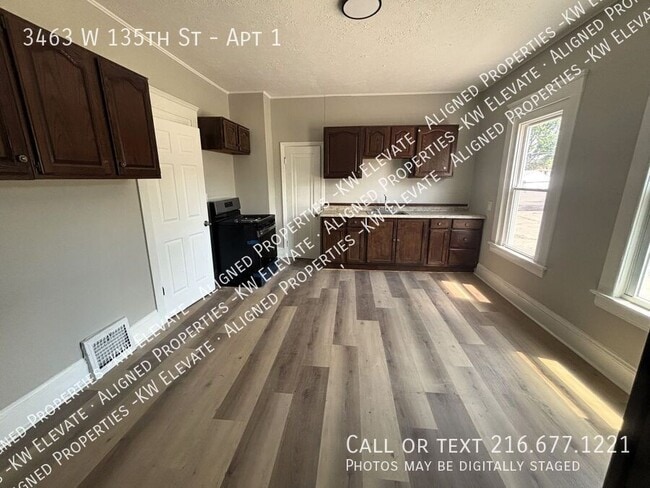 Building Photo - 3463 W 135th St