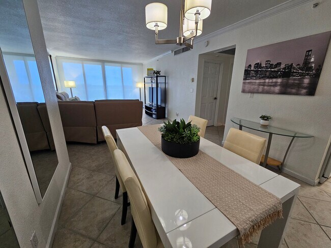 Building Photo - 2501 S Ocean Dr