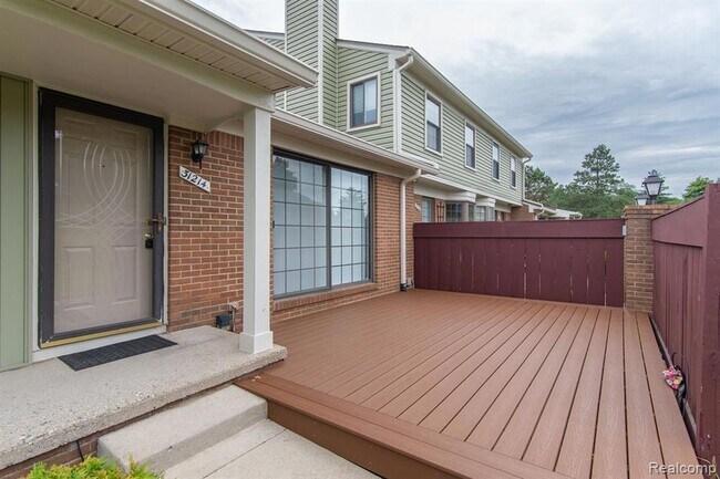 Foto del edificio - 31214 Country Bluff Unit 216