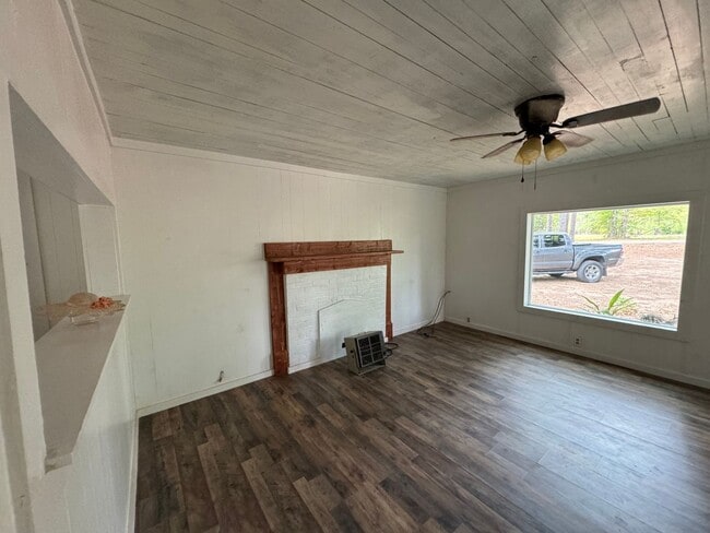 Foto del edificio - 5424 New Liberty Rd