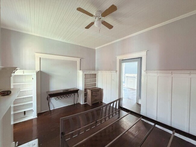 Foto del edificio - 1025 Hillyer Ave