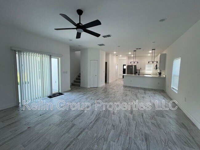 Building Photo - 1334 Salisbury Dr