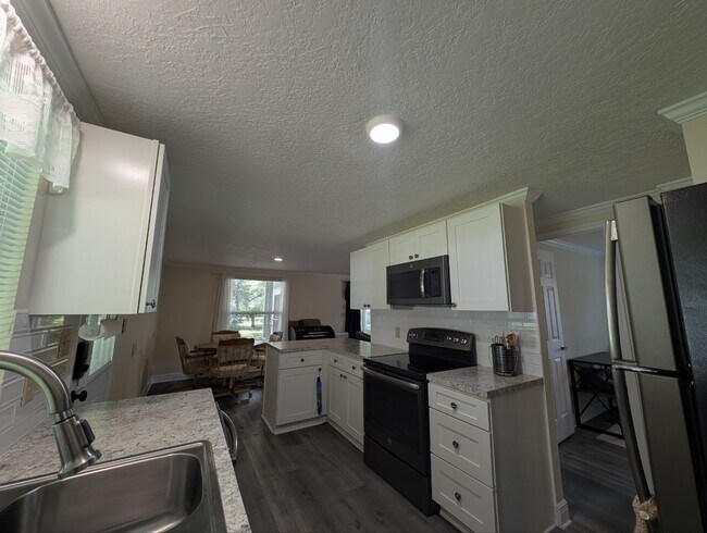 Foto del edificio - 3276 Hargrove St