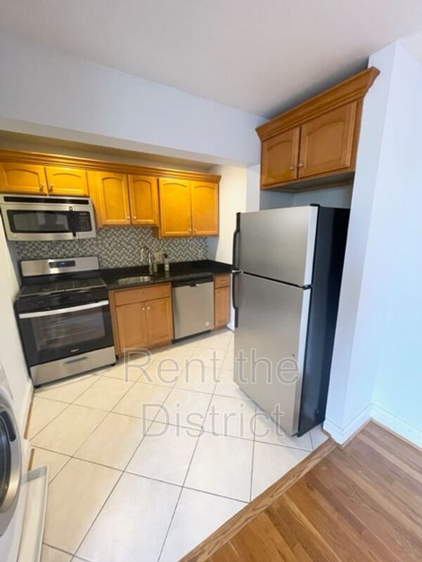 Foto del edificio - 718 Park Rd NW