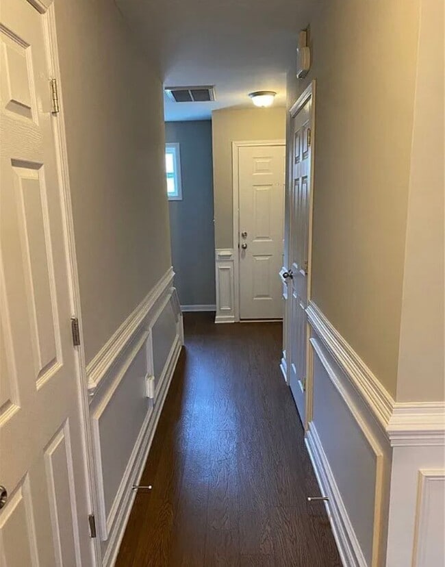 Foto del edificio - 2539 Gardner Park Dr