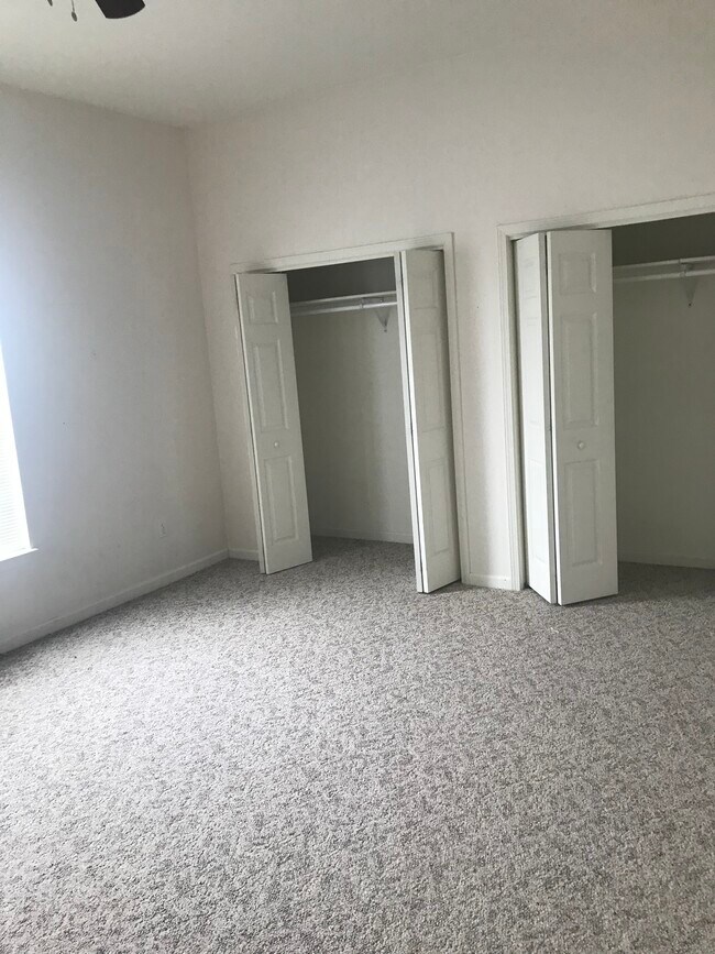 2nd bedroom - 700 Maine St