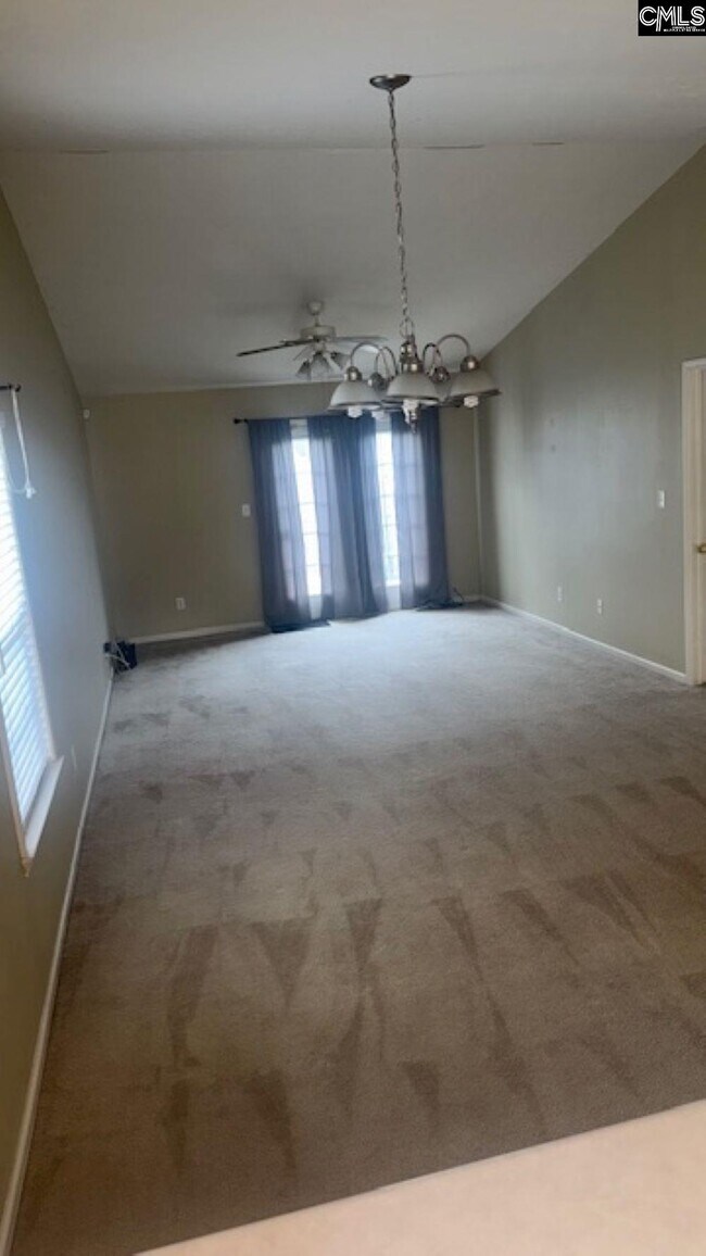 Foto del edificio - 151 Larkspur Ln