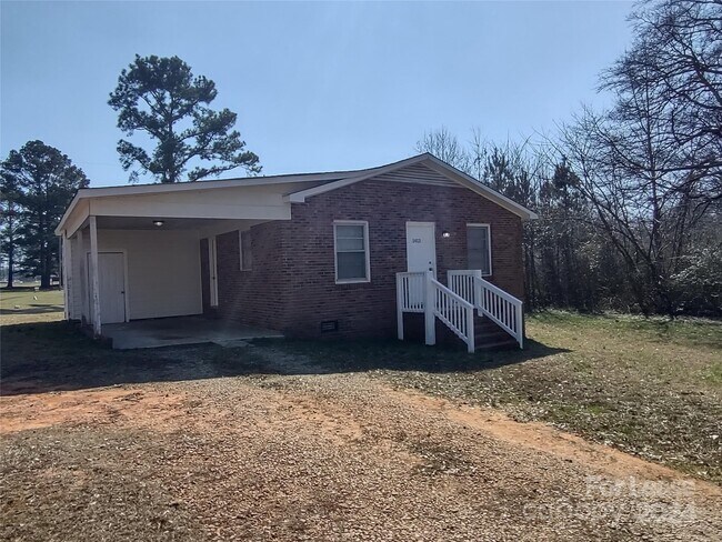 Building Photo - 1413 Phil Thurman Rd