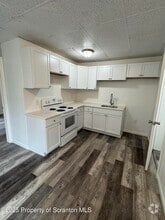 Building Photo - 100 N Van Buren Ave