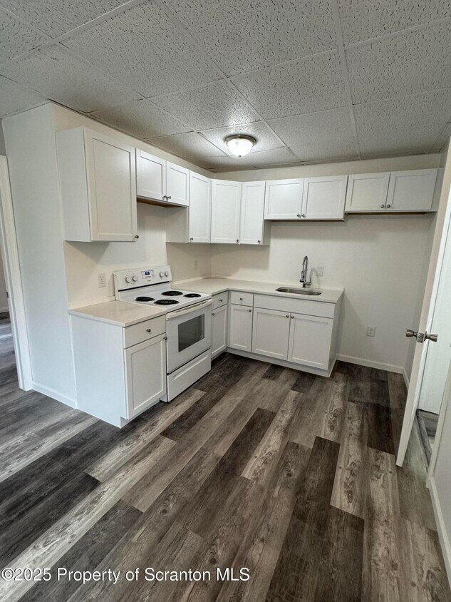 Foto principal - 100 N Van Buren Ave
