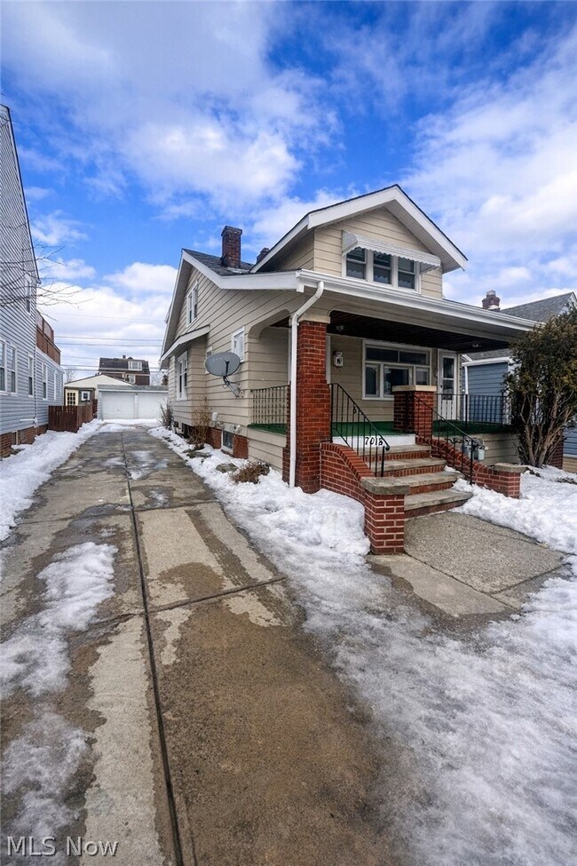 Foto del edificio - 7014 Thornton Dr