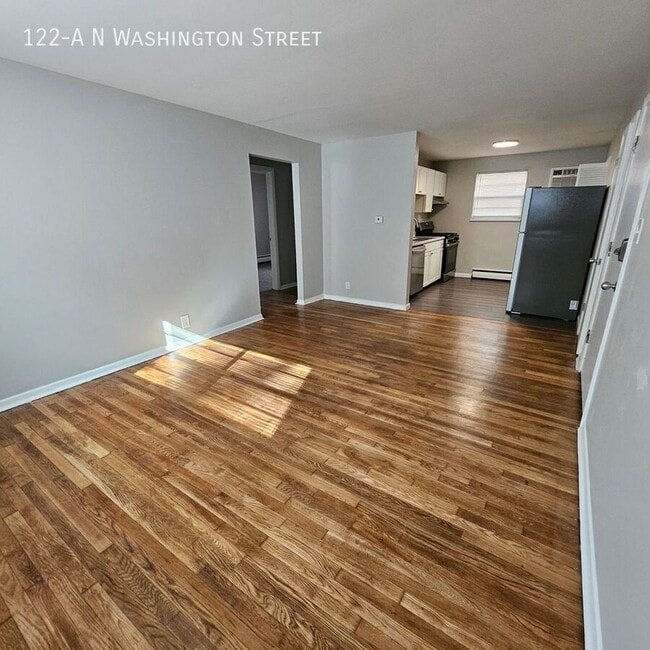 Building Photo - 122-A N Washington St
