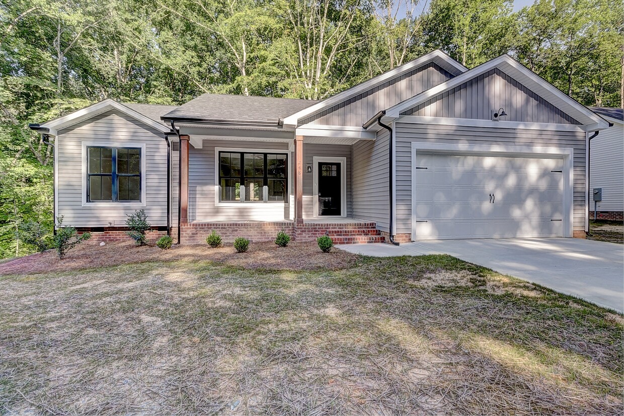 Primary Photo - 248 Delview Dr