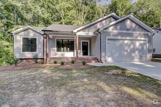 Building Photo - 248 Delview Dr