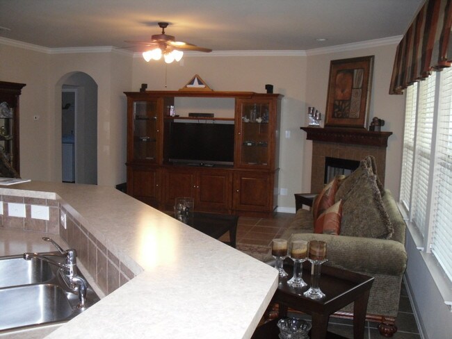 Building Photo - 218 Maidstone Cove - 1