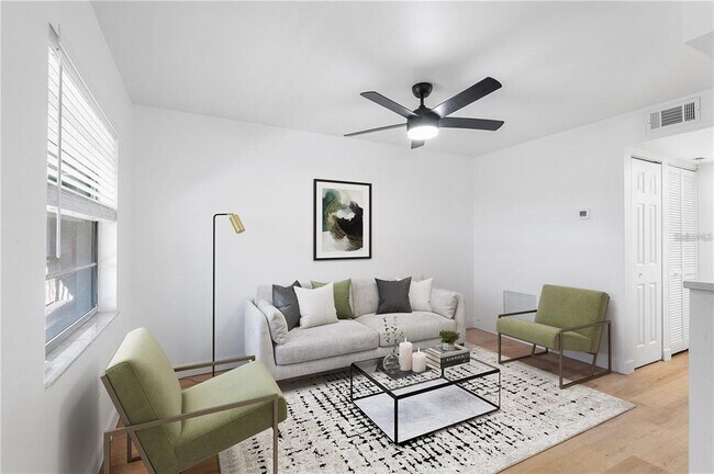 Foto del edificio - 6262 Emerson Ave S