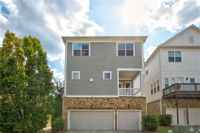 Building Photo - 640 Hanlon Way