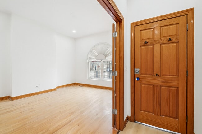 Foto del edificio - 2336 W Taylor St