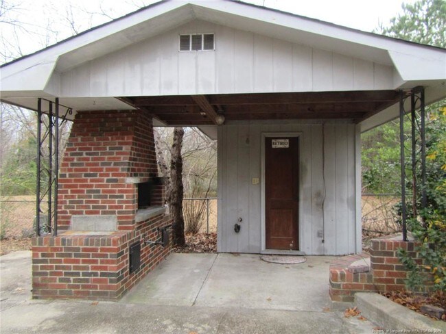 Foto del edificio - 632 Shady Grove Rd