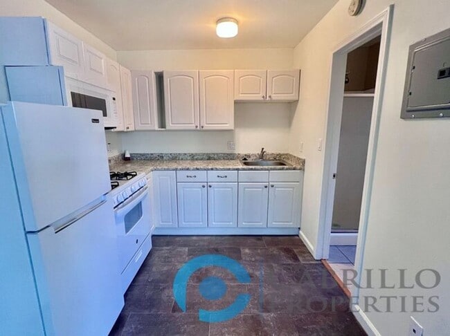 Foto del edificio - 1580 Parrot St