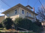 Primary Photo - 832 NE Baker St