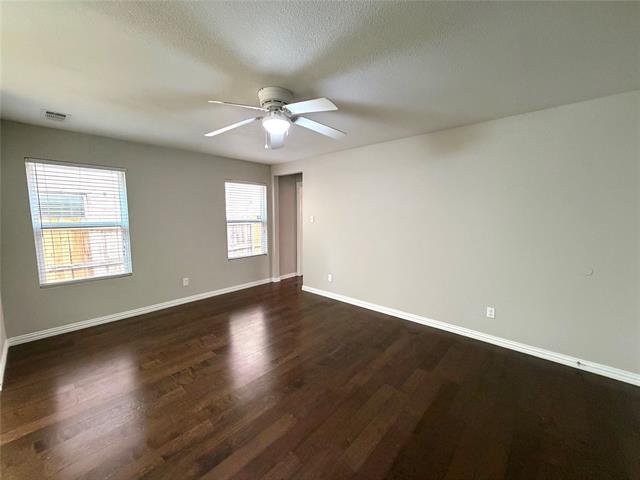 Foto del edificio - 2337 Bloomfield Dr