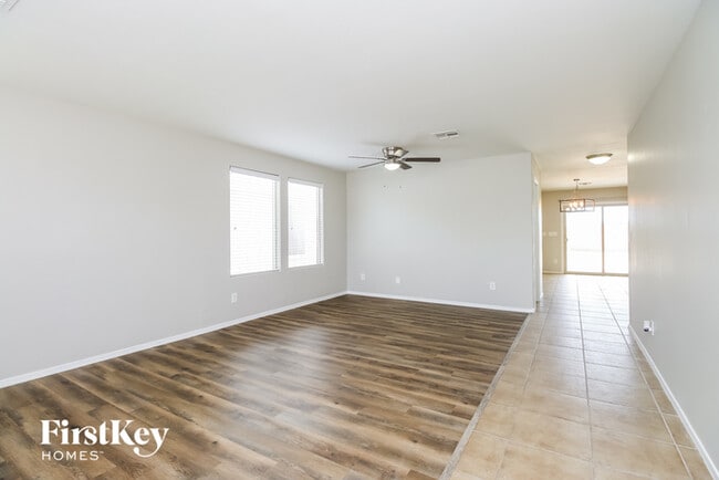 Building Photo - 1137 Leslie Cir
