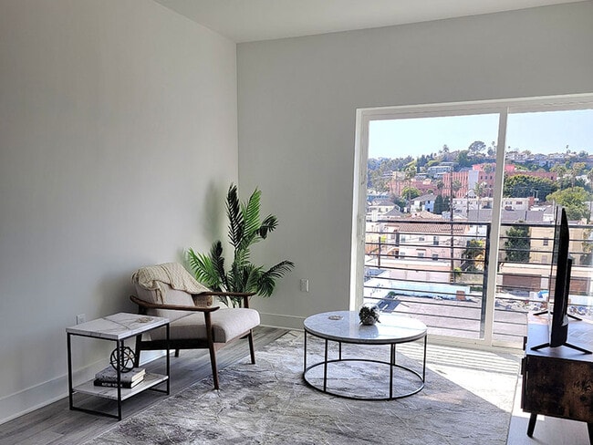 Building Photo - Inglewood Flats