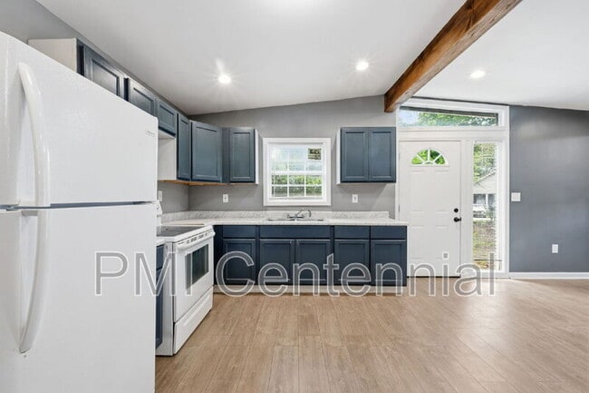 Building Photo - 2800 Grand Ave SW