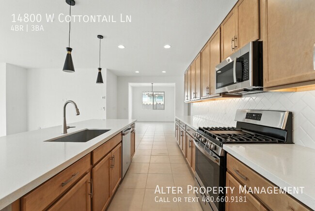 Foto del edificio - 14800 W Cottontail Ln